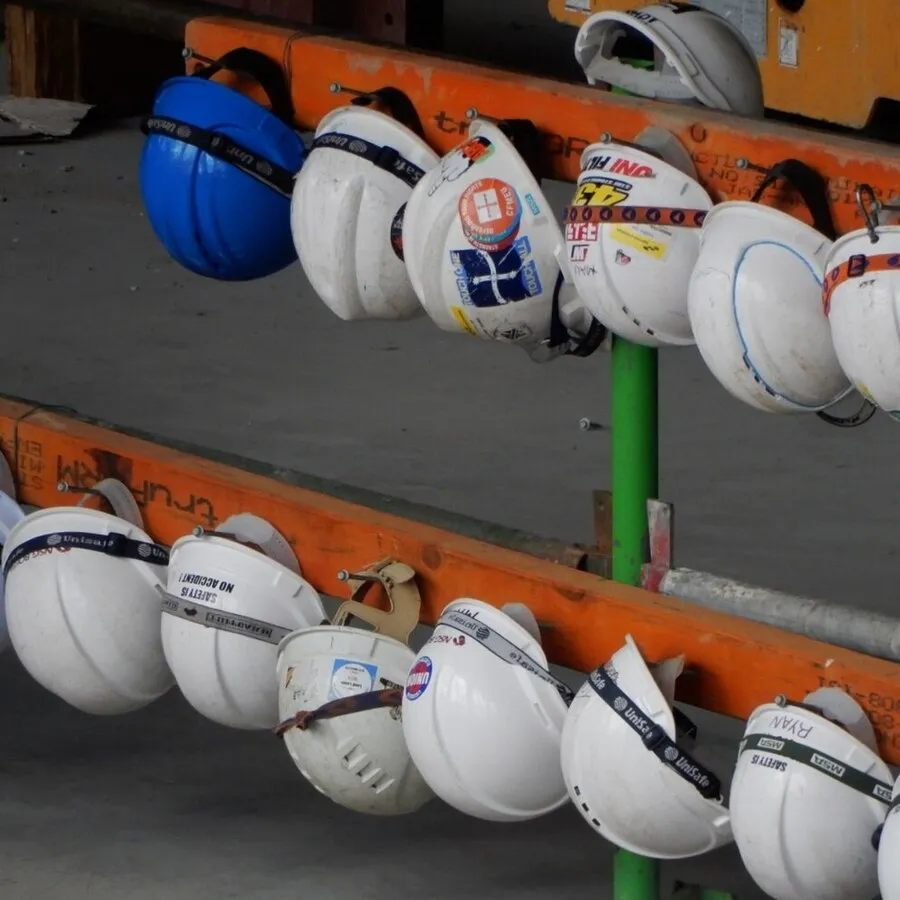 Producto 5 · Casco de seguridad clase B