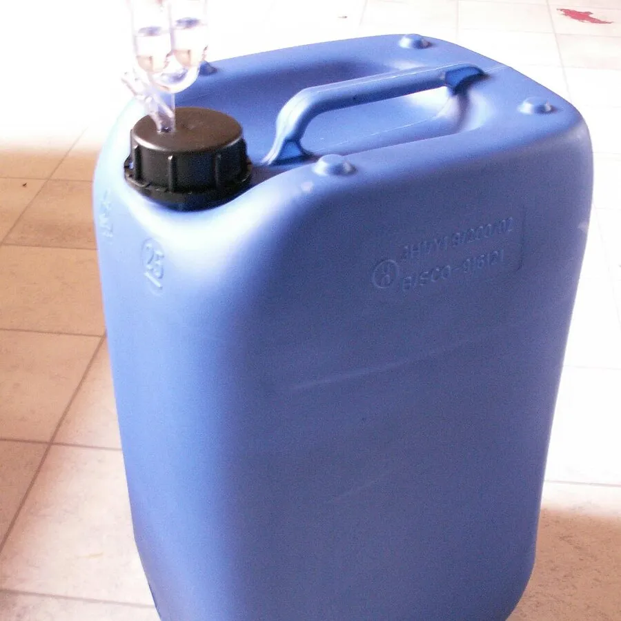 Producto 10 · Bidón plástico 20 L